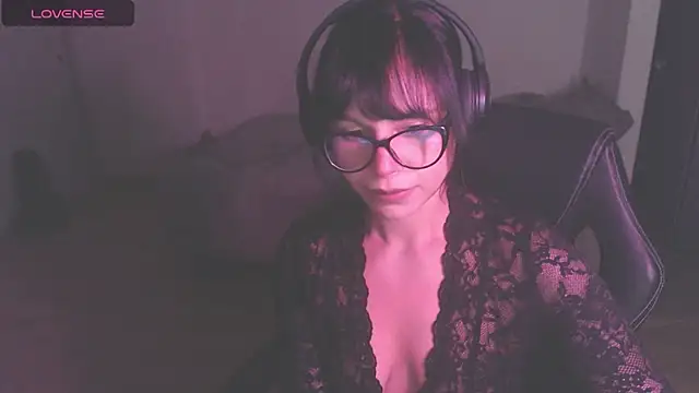 Snapshot of modjo_ chatting on October 10, 3:16 am modjo  online show from October 10, 3:16 am