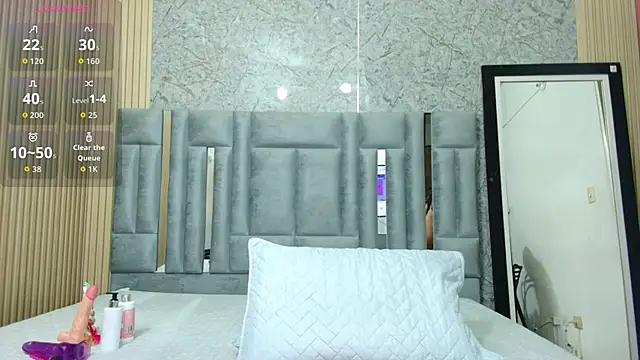 veronicaroose  online show from February 16, 12:34 pm