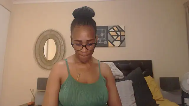 Creamyass22 online show from March 18, 5:42 pm