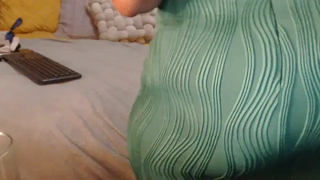 Creamyass22 online show from November 27, 5:59 pm