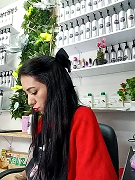 LunaZambrano online show from March 15, 6:43 pm