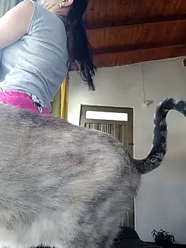 LunaZambrano online show from September 13, 3:01 pm