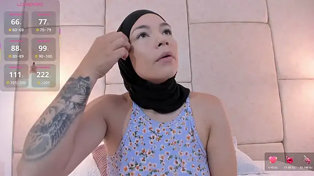 aisha vs online show from November 13, 12:15 pm