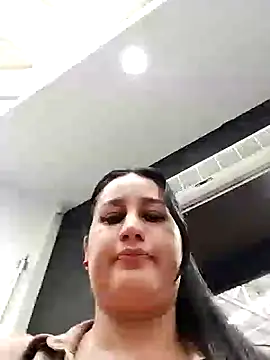 Snapshot of keilymadam chatting on January 29, 5:35 pm keilymadam online show from January 29, 5:35 pm