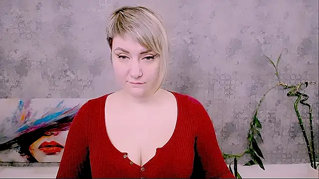 Djullia online show from January 9, 9:01 am