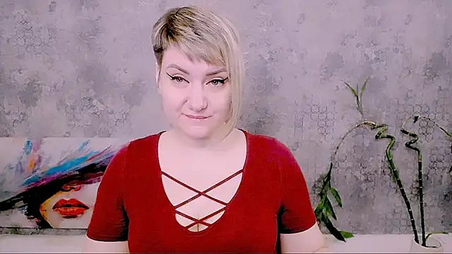 Djullia online show from April 13, 5:57 am