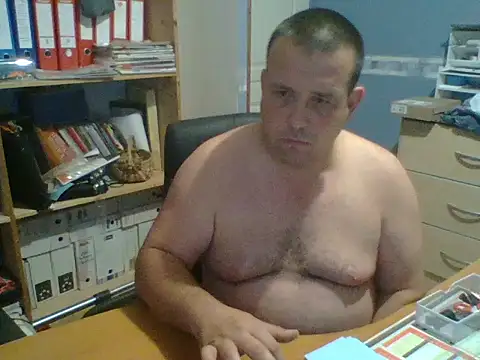 Snapshot of manubm03 chatting on August 1, 4:56 am manubm03 online show from August 1, 4:56 am