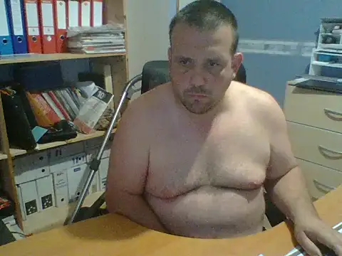 Snapshot of manubm03 chatting on August 8, 6:04 am manubm03 online show from August 8, 6:04 am