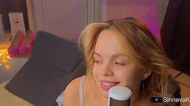 sinteas online show from December 4, 9:29 am