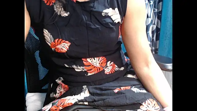 CuteRhea69 online show from February 19, 3:38 pm