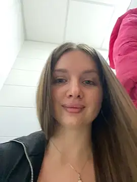 KrisMagnoly online show from February 22, 6:28 pm