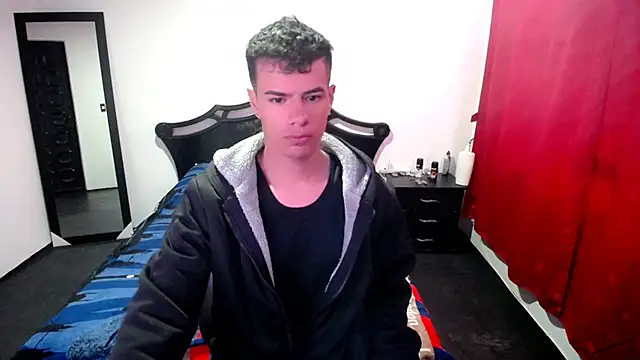 Snapshot of Deiby_casas chatting on February 24, 11:10 am Deiby casas online show from February 24, 11:10 am