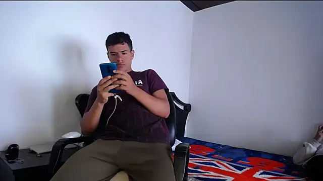 Snapshot of Deiby_casas chatting on September 10, 7:14 pm Deiby casas online show from September 10, 7:14 pm