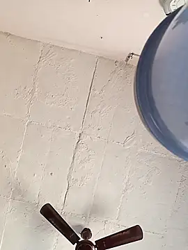 Shreya-Shetty09 online show from March 5, 3:18 am