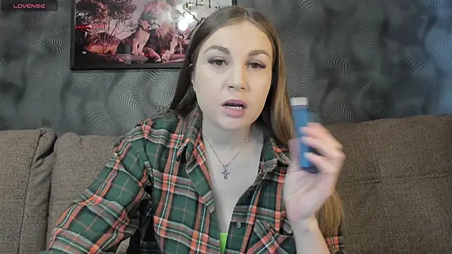 CassieMils online show from March 1, 7:41 am