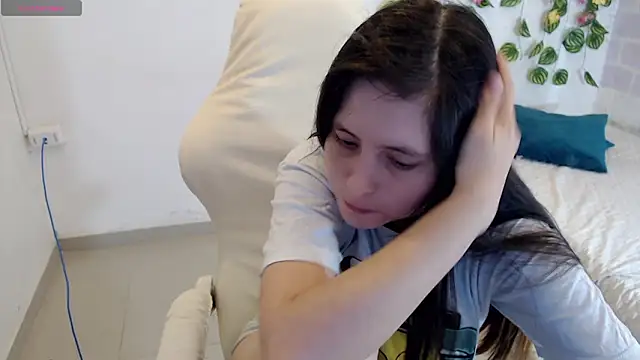 Snapshot of tania_sweet__ chatting on February 3, 5:29 pm tania sweet online show from February 3, 5:29 pm