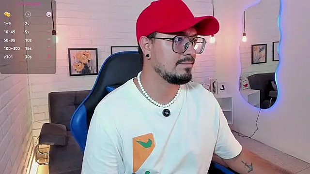 Snapshot of DaviidEvans_ chatting on September 13, 12:05 pm DaviidEvans  online show from September 13, 12:05 pm