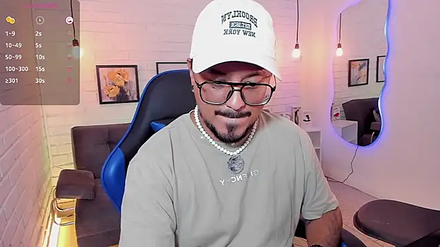 Snapshot of DaviidEvans_ chatting on September 16, 3:07 am DaviidEvans  online show from September 16, 3:07 am