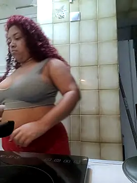 Snapshot of HonestGymshoe chatting on October 10, 9:47 pm HonestGymshoe online show from October 10, 9:47 pm