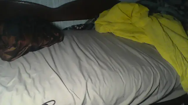 Snapshot of Alma_Evelynne chatting on May 11, 9:56 pm Alma Evelynne online show from May 11, 9:56 pm