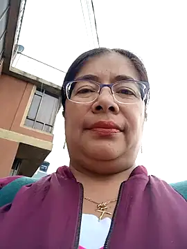 Snapshot of __valentina18 chatting on December 12, 8:53 pm   valentina18 online show from December 12, 8:53 pm