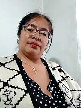 Snapshot of __valentina18 chatting on December 30, 8:36 pm   valentina18 online show from December 30, 8:36 pm