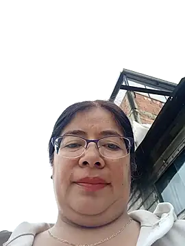 Snapshot of __valentina18 chatting on January 3, 1:14 pm   valentina18 online show from January 3, 1:14 pm