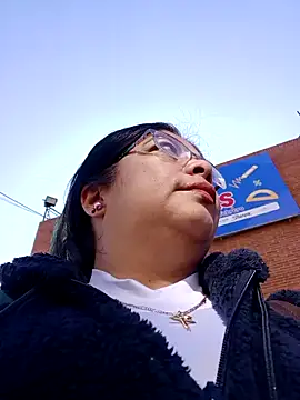 Snapshot of __valentina18 chatting on January 20, 1:53 pm   valentina18 online show from January 20, 1:53 pm