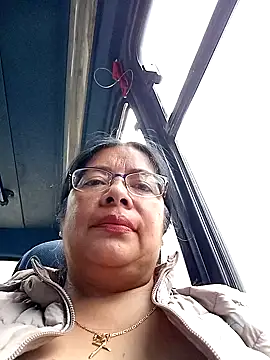 Snapshot of __valentina18 chatting on March 21, 4:40 pm   valentina18 online show from March 21, 4:40 pm