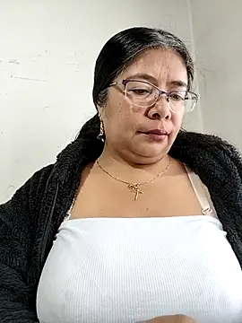   valentina18 online show from December 16, 1:16 pm