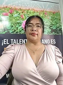   valentina18 online show from April 23, 7:38 pm