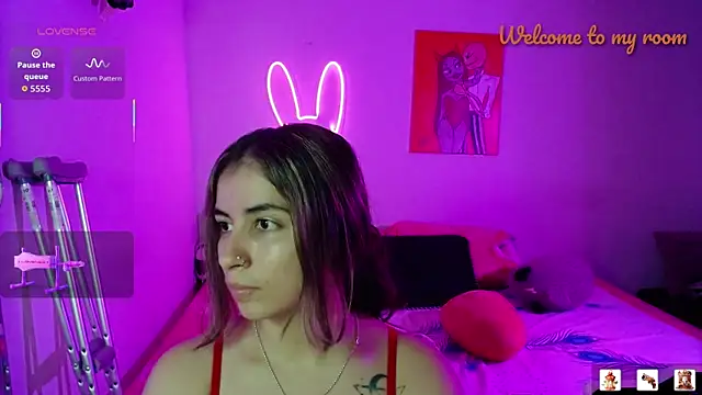 Snapshot of valentina_angel chatting on May 2, 11:54 pm valentina angel online show from May 2, 11:54 pm