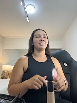 Snapshot of ava_blue chatting on November 25, 7:47 pm ava blue online show from November 25, 7:47 pm