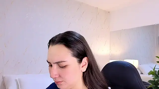 Snapshot of ava_blue chatting on February 1, 11:20 am ava blue online show from February 1, 11:20 am