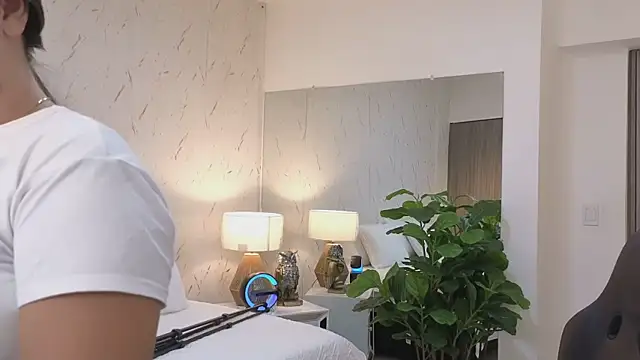 Snapshot of ava_blue chatting on February 25, 7:45 pm ava blue online show from February 25, 7:45 pm