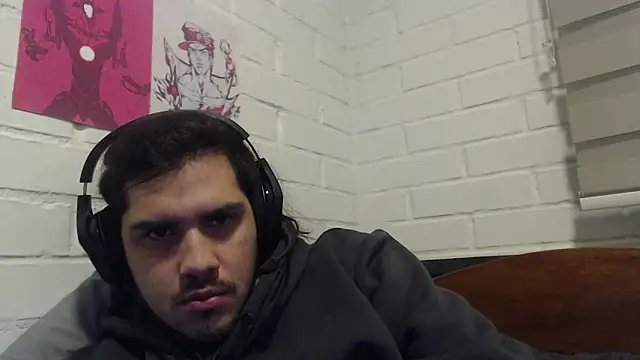 Snapshot of hung_weeb chatting on September 28, 2:28 am hung weeb online show from September 28, 2:28 am