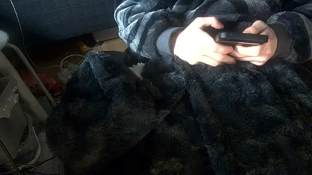 Snapshot of elliotha chatting on March 26, 8:20 am elliotha online show from March 26, 8:20 am