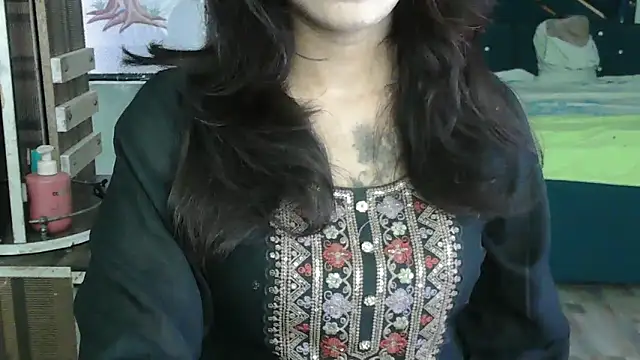 Snapshot of JannatDoll1 chatting on May 27, 1:19 pm JannatDoll1 online show from May 27, 1:19 pm