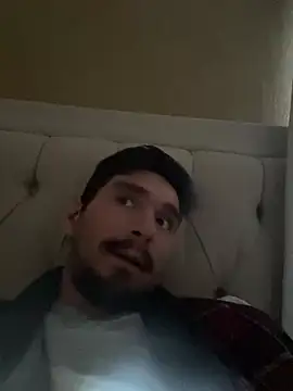 Snapshot of Tomthelong chatting on March 12, 2:01 pm Tomthelong online show from March 12, 2:01 pm