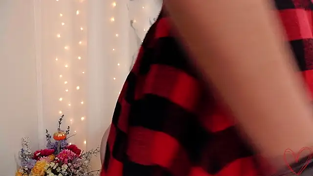 Snapshot of City_Kat chatting on December 21, 2:09 am City Kat online show from December 21, 2:09 am