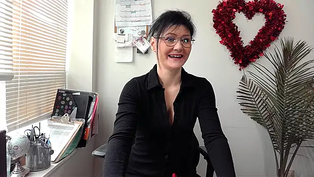 Snapshot of City_Kat chatting on January 15, 4:00 pm City Kat online show from January 15, 4:00 pm