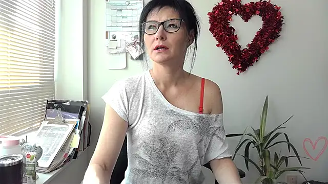 Snapshot of City_Kat chatting on March 21, 5:45 pm City Kat online show from March 21, 5:45 pm