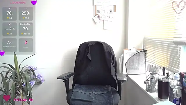 Snapshot of City_Kat chatting on September 18, 3:25 pm City Kat online show from September 18, 3:25 pm