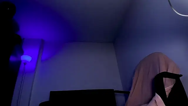 Eiden allenx online show from March 29, 3:06 am