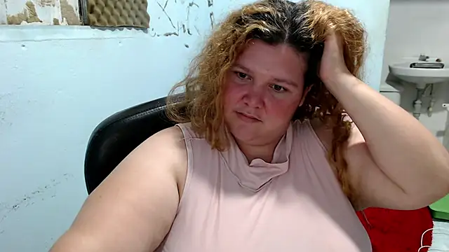 Snapshot of squirt322bbw chatting on May 17, 3:48 am squirt322bbw online show from May 17, 3:48 am