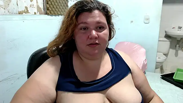 Snapshot of squirt322bbw chatting on July 14, 6:35 pm squirt322bbw online show from July 14, 6:35 pm