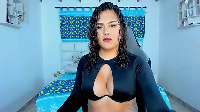 shadia-orozco online show from February 4, 3:22 am