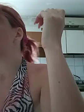 Snapshot of Annarella_Pika chatting on July 7, 11:47 am Annarella Pika online show from July 7, 11:47 am