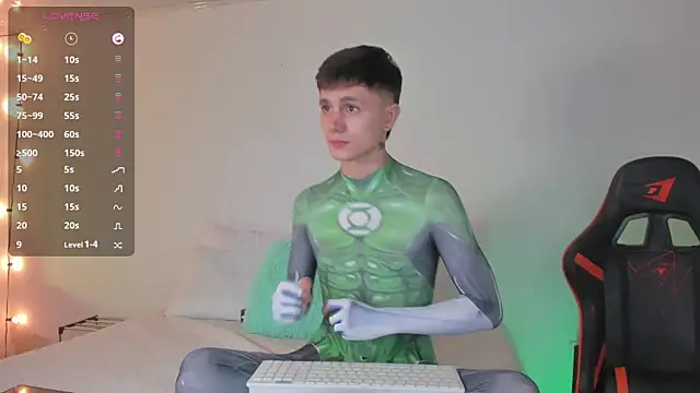 DustinLevine online show from February 4, 2:39 am