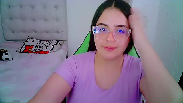 Snapshot of _alicia_z chatting on December 27, 11:42 pm alicia z online show from December 27, 11:42 pm